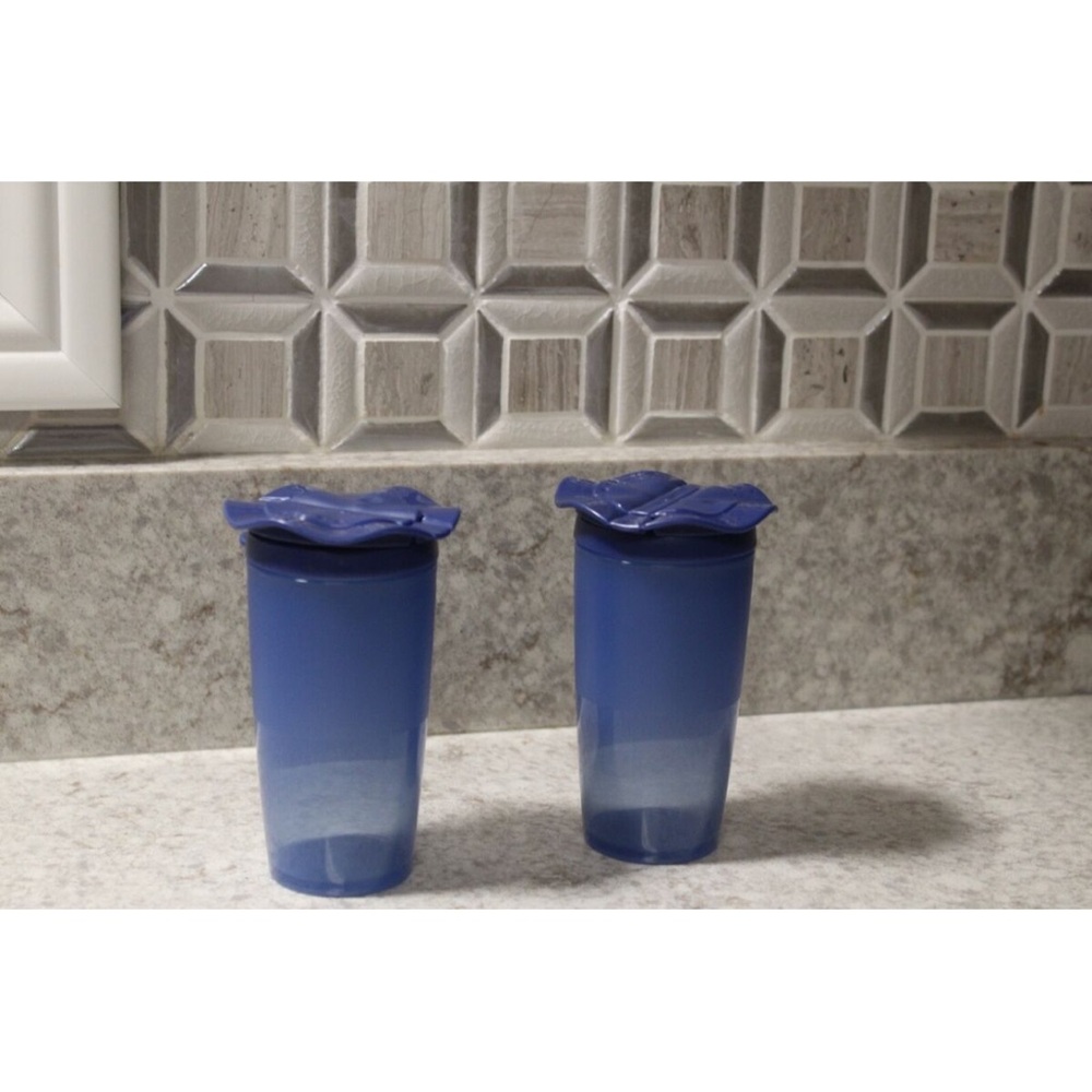 Blue Tupperware Tumblers with Lids